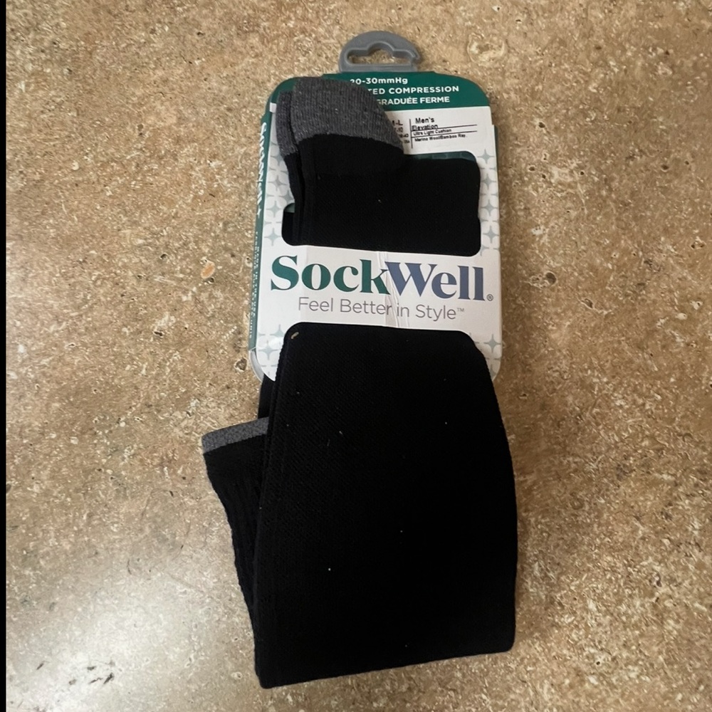 NEW SOCKWELL mens in black size:M/L